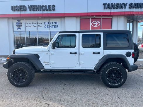 Used 2018 Jeep Wrangler Unlimited Sport S image 30