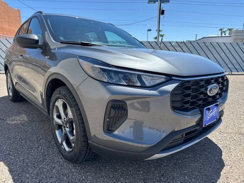 Used 2025 Ford Escape ST-Line FWD image 7