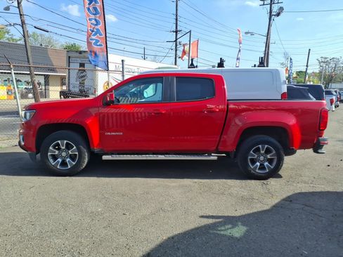 Used 2017 Chevrolet Colorado Z71 AWD/4WD image 4