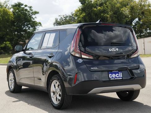 Used 2024 Kia Soul LX w/ Option Group 015 FWD image 31