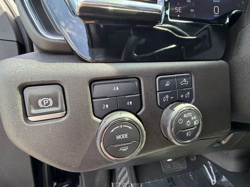 Used 2025 Chevrolet Silverado 2500 LT w/ All Star Edition AWD/4WD image 25