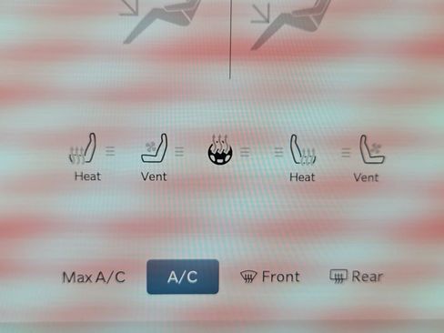 New 2026 RAM 3500 Laramie w/ Towing Technology Group image 24