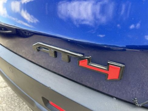 Used 2023 GMC Acadia AT4 w/ Technology Package image 10