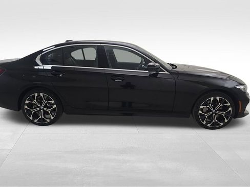 New 2026 BMW 330i xDrive Sedan w/ Convenience Package AWD/4WD image 10