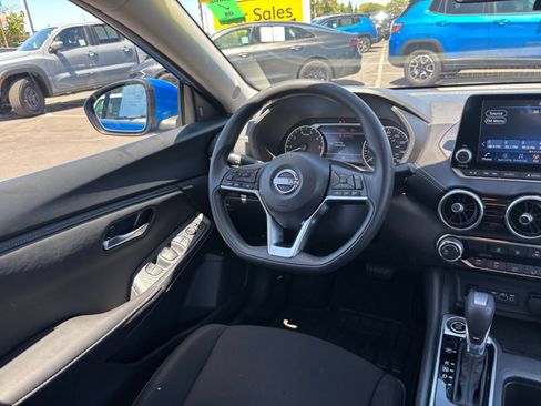 Used 2025 Nissan Sentra SV FWD image 32