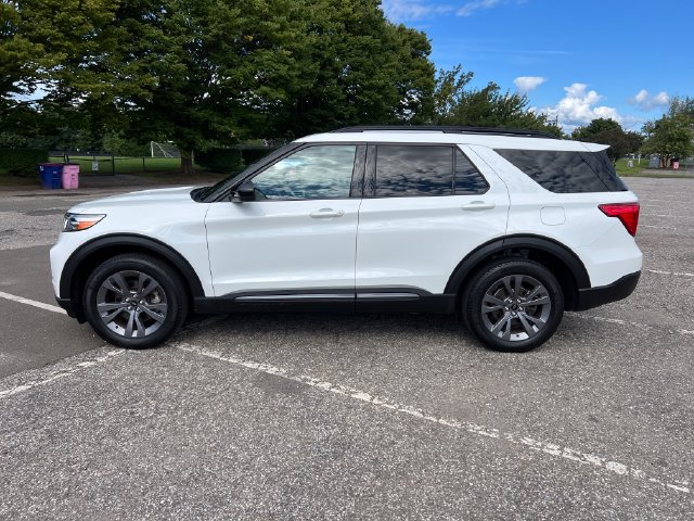 Certified 2023 Ford Explorer XLT w/ Equipment Group 202A AWD/4WD image 6