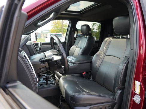 Used 2018 RAM 2500 Power Wagon w/ Leather & Luxury Group AWD/4WD image 9