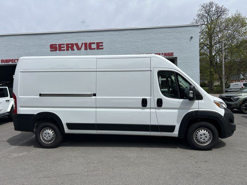 Used 2024 RAM ProMaster 2500 w/ Power Group FWD image 8