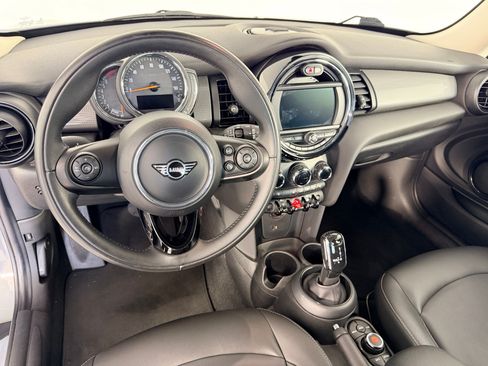 Used 2020 MINI Cooper 2-Door Hardtop w/ Storage Package FWD image 4