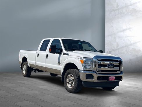 Used 2016 Ford F350 XLT w/ XLT Interior Package image 8