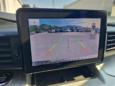 Used 2021 Ford Explorer XLT AWD/4WD image 20