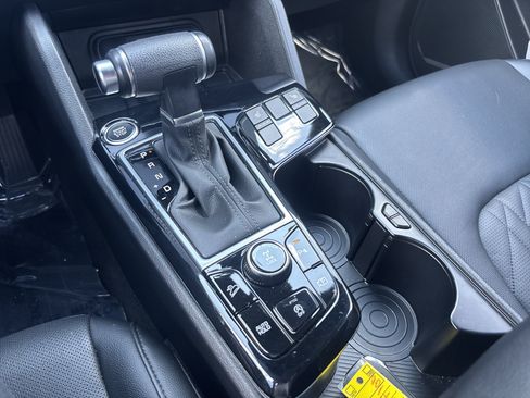 Used 2025 Kia Sportage X-Line AWD/4WD image 40