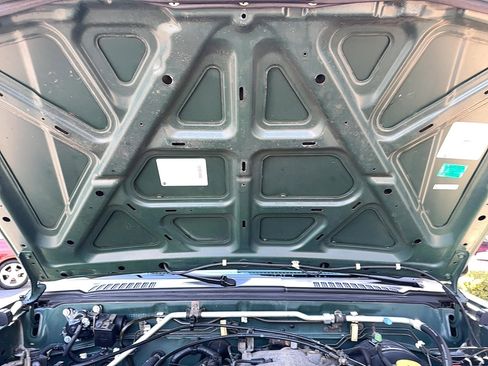 Used 2001 Nissan Xterra XE image 26