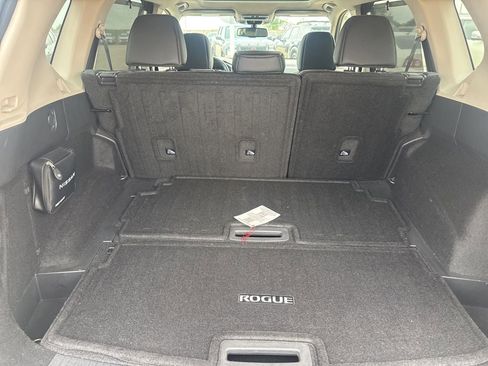 Certified 2023 Nissan Rogue SL w/ SL Premium Package image 36