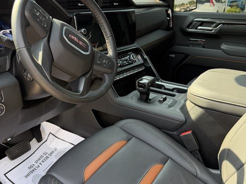 Used 2026 GMC Sierra 1500 AT4 w/ Technology Package AWD/4WD image 9
