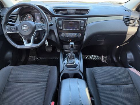 Used 2019 Nissan Rogue Sport S image 10