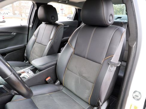 Used 2014 Chevrolet Impala LT image 19