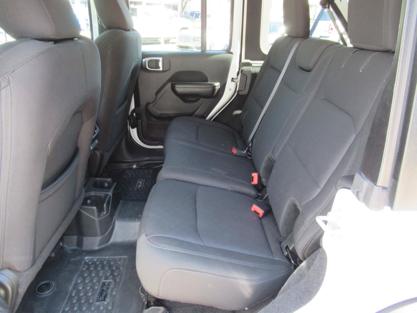 Used 2018 Jeep Wrangler Unlimited Sport S AWD/4WD image 36