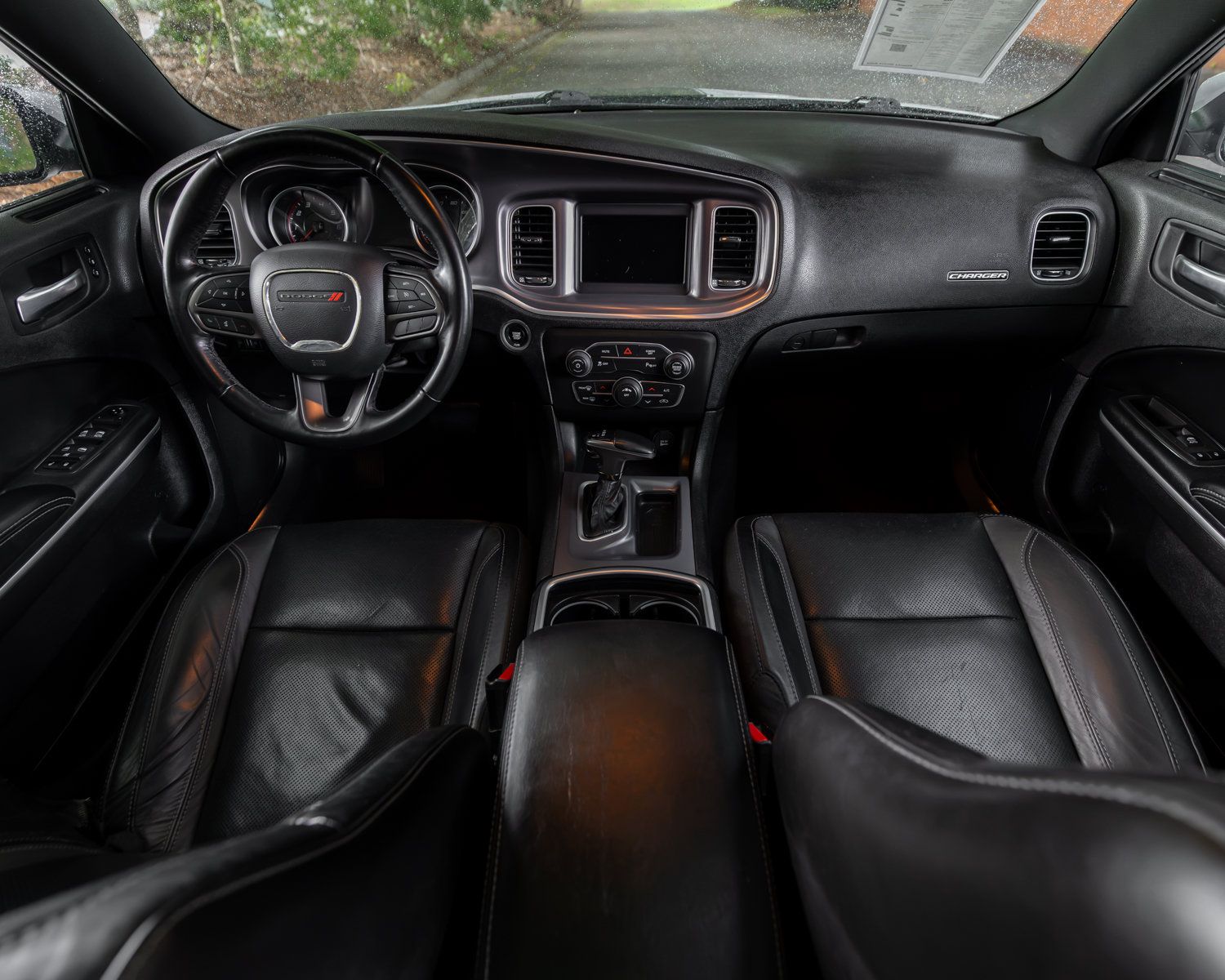 Used 2021 Dodge Charger SXT w/ Leather Interior Group RWD image 5