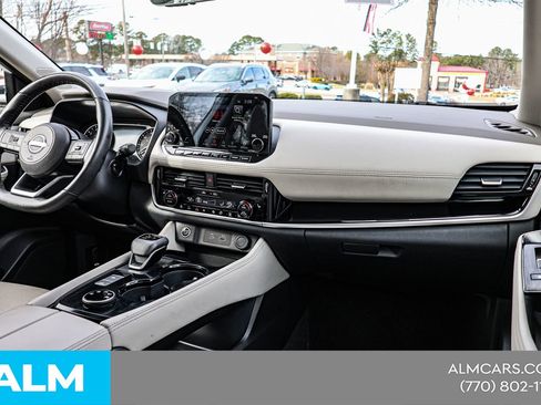 Used 2023 Nissan Rogue SL w/ SL Premium Package image 25