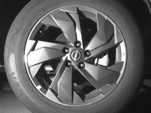 Used 2025 Nissan Rogue SV image 12