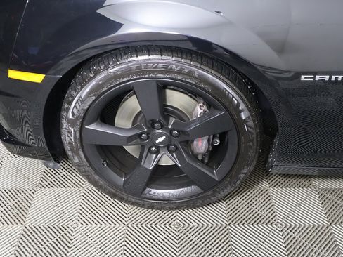 Used 2011 Chevrolet Camaro SS w/ RS Package image 21