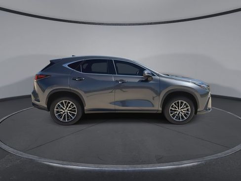 Used 2025 Lexus NX 250 FWD w/ Accessory Package (Z1) image 9