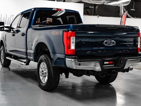 Used 2017 Ford F250 XLT w/ XLT Value Package image 14