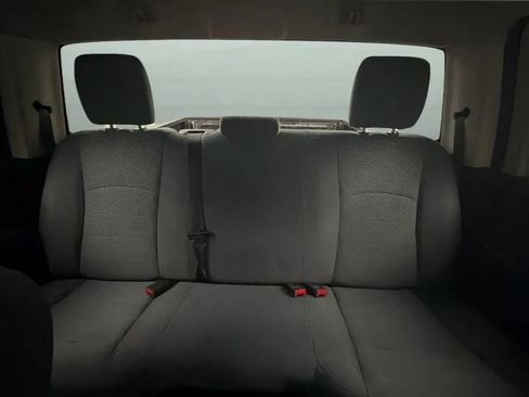 Used 2019 RAM 1500 Express RWD image 17