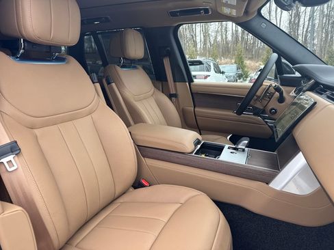 New 2026 Land Rover Range Rover SE image 15