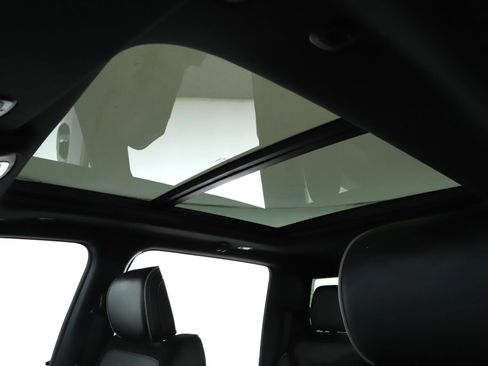 Used 2023 RAM 1500 Laramie image 5