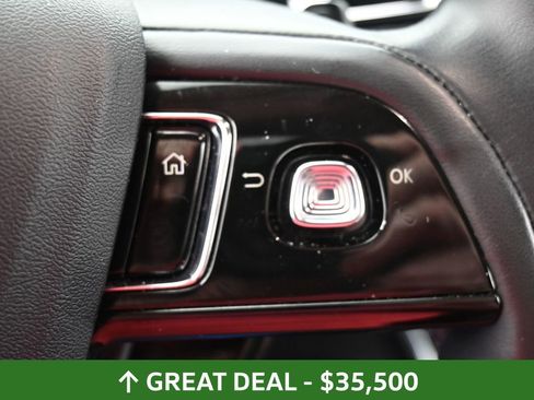 Used 2024 Lincoln Corsair Reserve image 32