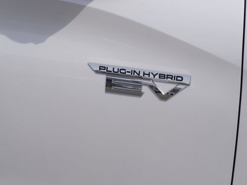 Used 2024 Mitsubishi Outlander SEL image 6