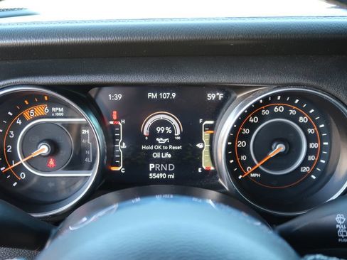 Used 2021 Jeep Wrangler Unlimited Sahara AWD/4WD image 22