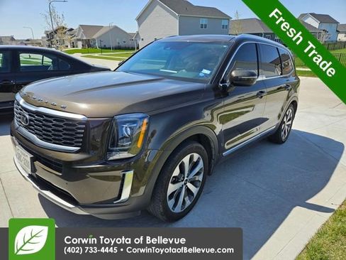 Used 2020 Kia Telluride EX w/ EX Premium Package FWD image 15