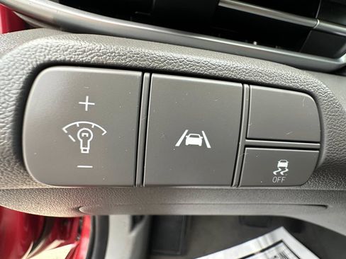 Used 2023 Hyundai Elantra SEL FWD image 12