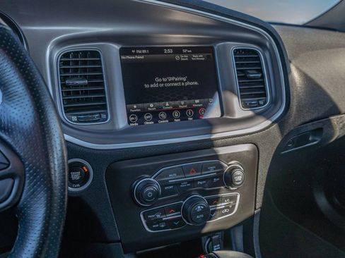 Used 2022 Dodge Charger SXT w/ Navigation & Travel Group image 10