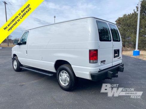 Used 2014 Ford E-250 and Econoline 250 w/ Power Group image 5