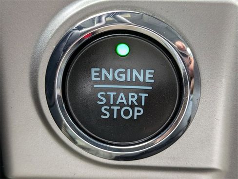 Certified 2022 Ford F150 XLT w/ Equipment Group 302A High image 28