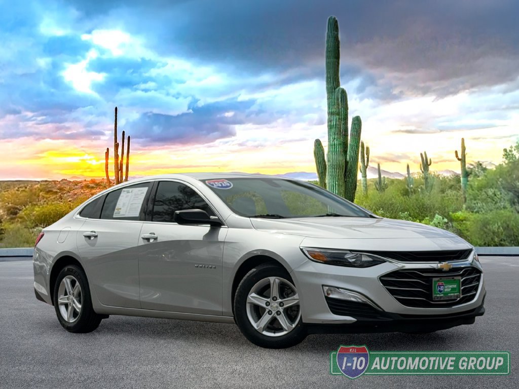 Used 2020 Chevrolet Malibu LS FWD image 2