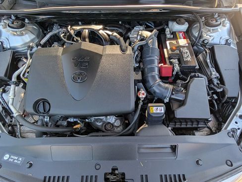 Used 2022 Toyota Camry XSE w/ Navigation Package FWD image 32
