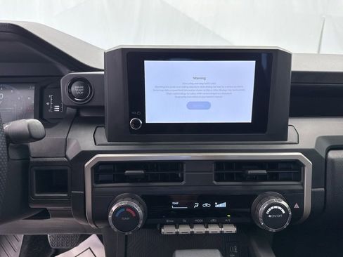 Used 2024 Toyota Tacoma SR AWD/4WD image 20