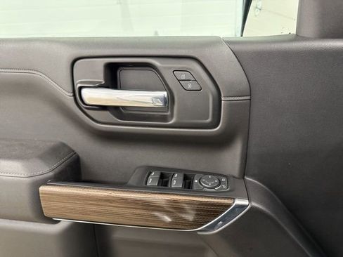 Used 2022 Chevrolet Silverado 1500 RST w/ Convenience Package II image 33