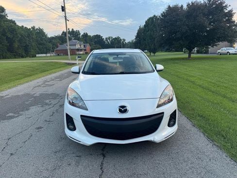 Used 2013 MAZDA MAZDA3 i Touring FWD image 2