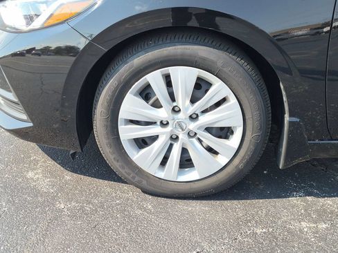 Used 2023 Nissan Sentra S FWD image 9