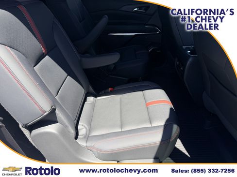 Used 2024 Chevrolet Traverse RS w/ LPO, Floor Liner Package AWD/4WD image 10