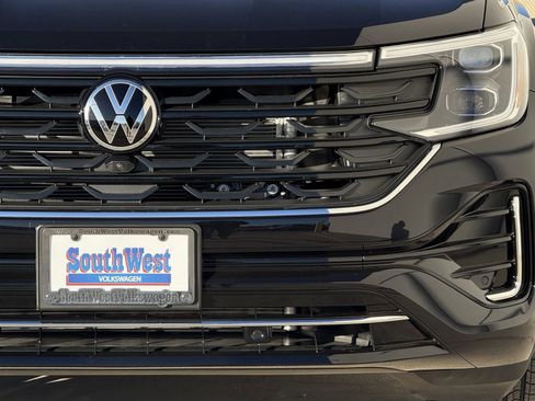 New 2026 Volkswagen Atlas Cross Sport SEL Premium R-Line image 9