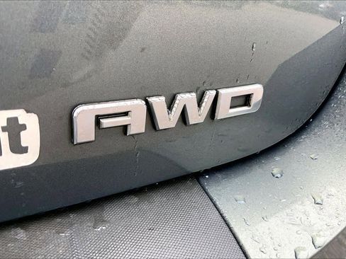 Used 2013 GMC Terrain SLE image 9