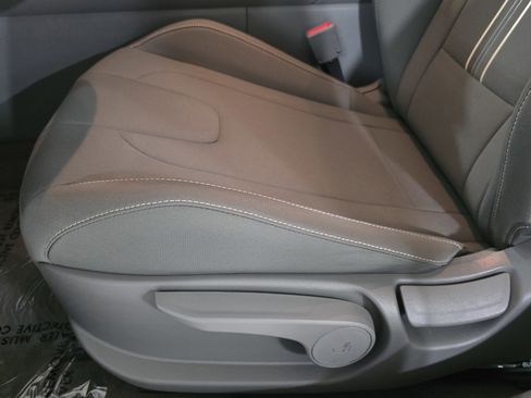 Certified 2024 Hyundai Elantra Blue image 23