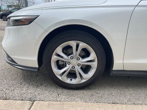 Used 2025 Honda Accord LX image 15